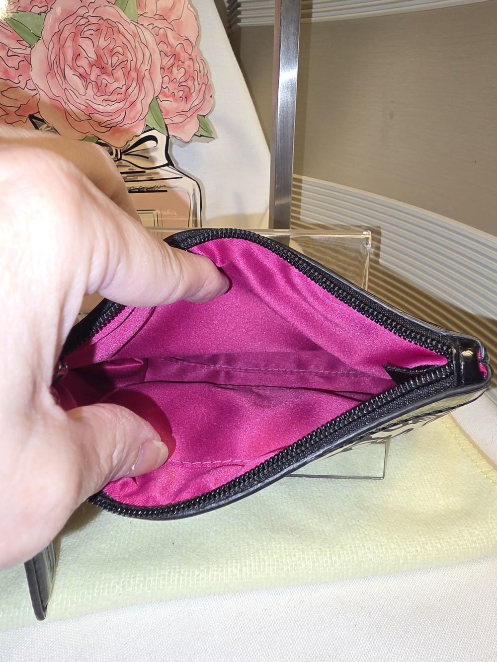 Coach Poppy Daisy Wristlet - Picture 4 of 4